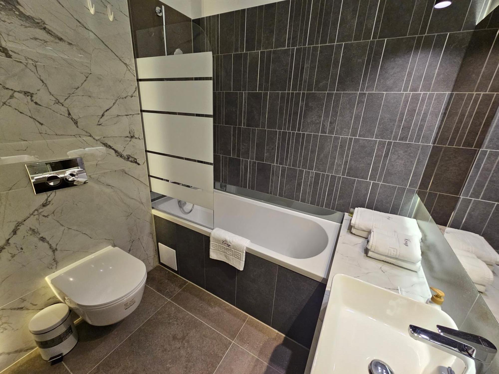 Urban Luxury Flats - Cozy Apartments At Coresi Mall #Braşov Dış mekan fotoğraf